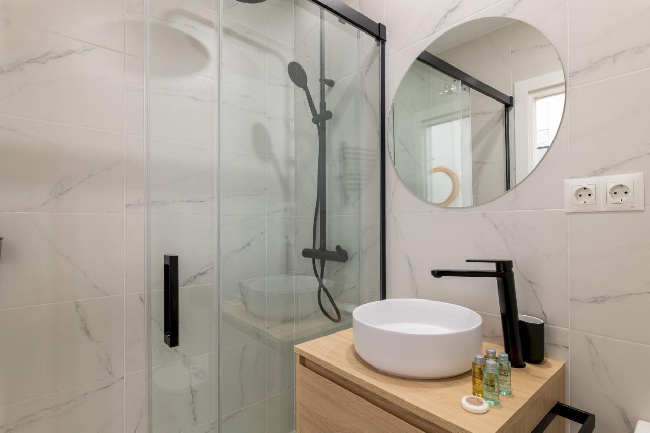2 Bedrooms 2 Bathrooms Furnished - Retiro - Refurbished - Mintystay Madrid Exteriör bild