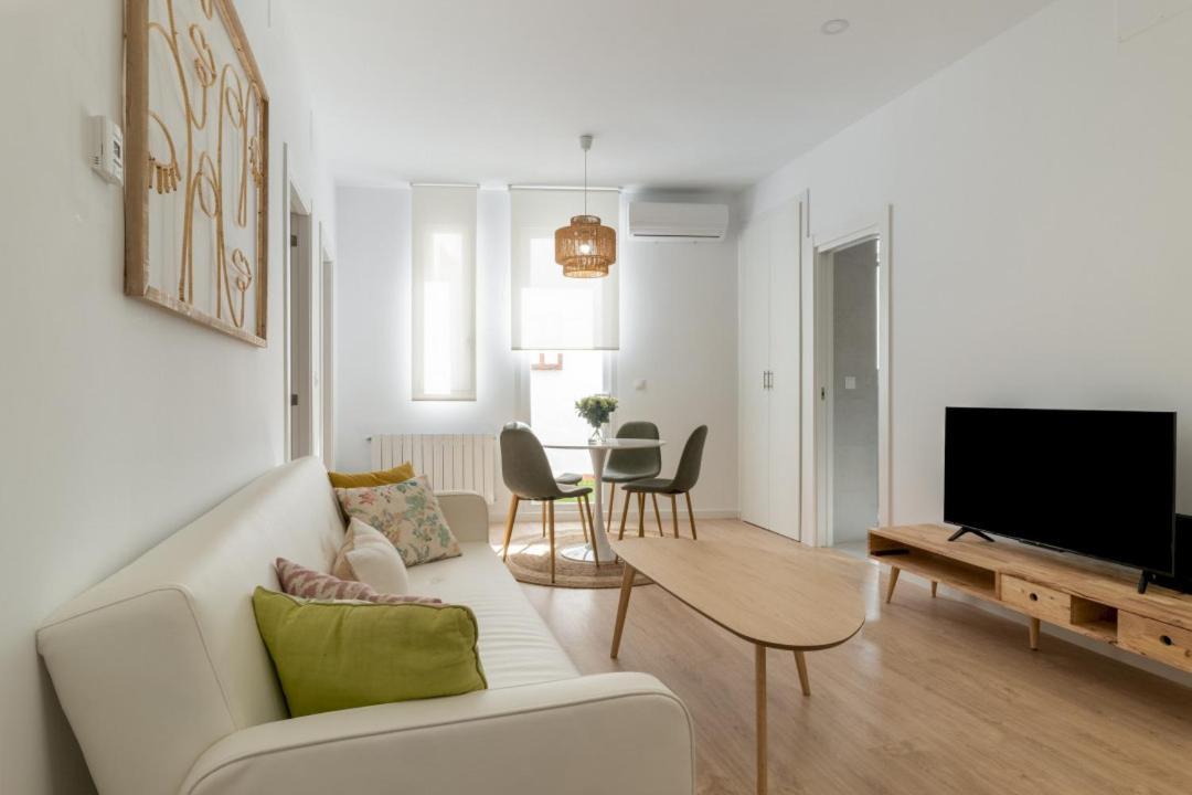 2 Bedrooms 2 Bathrooms Furnished - Retiro - Refurbished - Mintystay Madrid Exteriör bild